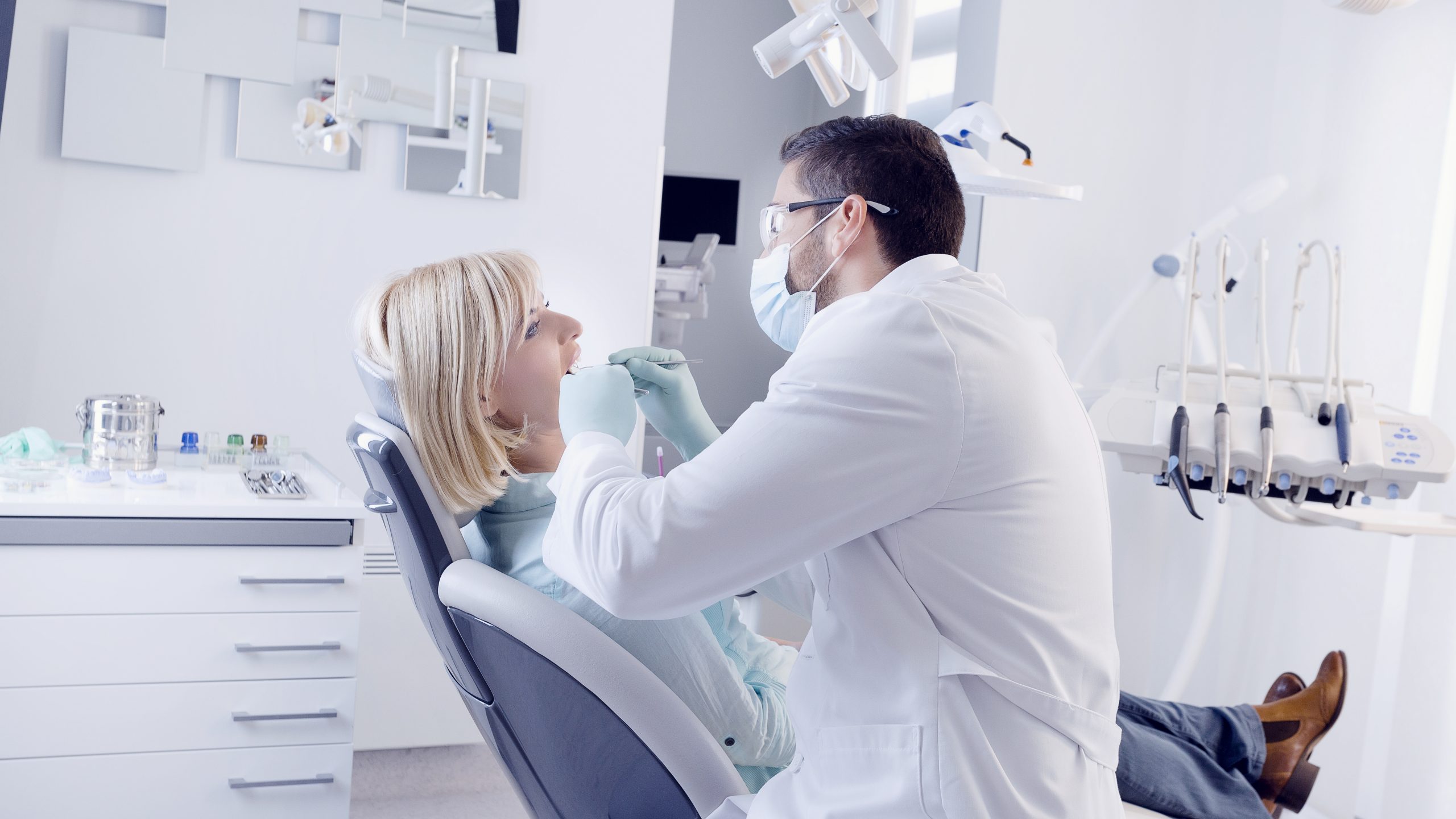 Dentist in Sherman Oaks, CA